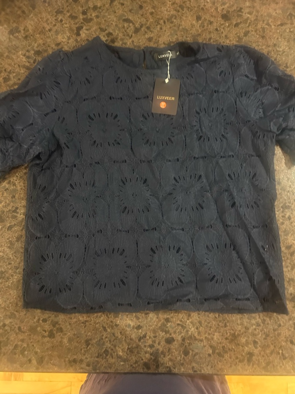 Luxveer Lace Floral Crochet Short Sleeve Top - Navy Brand New XL